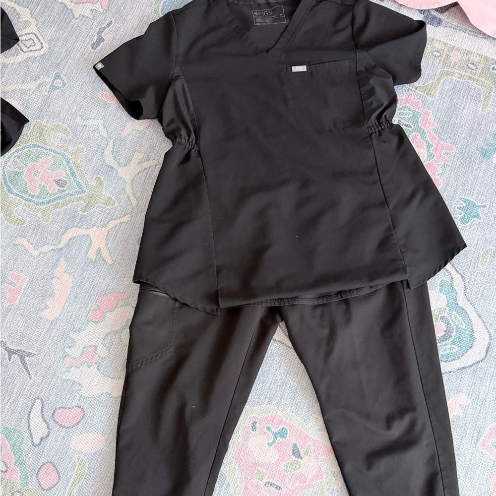 Figs Maternity Black Women's Scrub Set